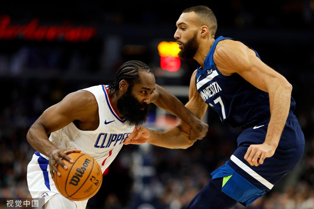 展现出了卓 展现出了卓